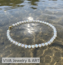 NASZYJNIK Z KAMIENIA KSIĘŻYCOWEGO I SREBRA POZŁACANEGO