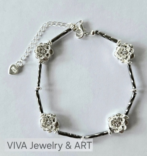 BRANSOLETKA ,,KWIATY NOCY" Z HEMATYTÓW I SREBRA