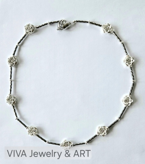 NASZYJNIK ,,KWIATY NOCY" Z HEMATYTÓW I SREBRA